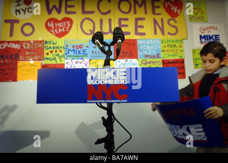 10 year old  joins supporters of NY Mayor Michael Bloomberg at the opening of his Queens campaign office in New York Stock Photo