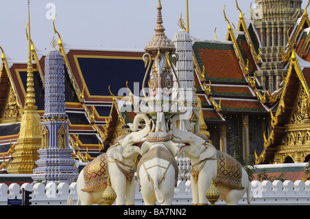 Wat Phra Keo, Temple of the Emerald Buddha and Elephants monument, Bangkok, Thailand Stock Photo