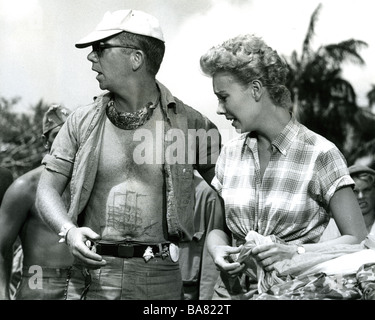 SOUTH PACIFIC 1958 Magna film musical with Mitzi Gaynor rehearsing a scene Stock Photo