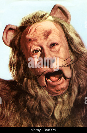 THE WIZARD OF OZ 1939 MGM film with Bert Lahr as the Cowardly Lion Stock Photo