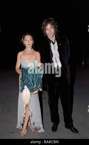 BOB GELDOF AND GIRLFRIEND JEANNE MARINE AT CHARITY GALA AT NATURAL HISTORY MUSEUM IN LONDON Stock Photo