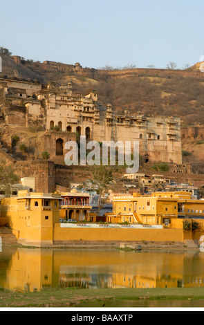 Taragarh Fort sitting above the palace at Bundi in Rajasthan India Stock Photo