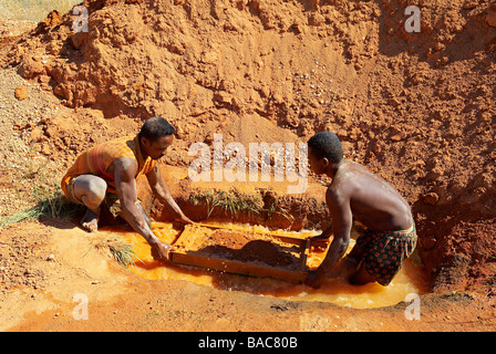 Madagascar, Atsimo Andrefana Region, Mine city of Ilakaka, Sapphire kingdom, Sapphire diggers Stock Photo