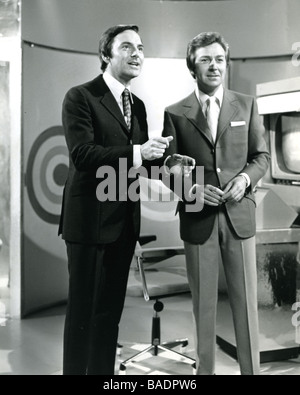 THE GOLDEN SHOT 1960s UK TV game show with compere Bob Monkhouse at left and singer Lionel Blair Stock Photo