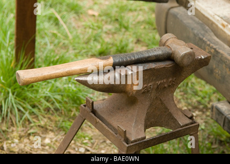 Farriers anvil and hammer Stock Photo
