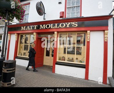 Matt Molly's Pub. The iconic music pub of the famous Cheiftan's lead in downtown Westport. Stock Photo