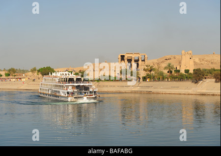 Africa Egypt An Abercrombie and Kent Nile River Cruise ship near the Temple of Sobek and Haroeris in Kom Ombo Stock Photo