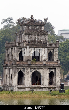 Tortoise tower, lake Hoan Kiem, Hanoi Stock Photo - Alamy