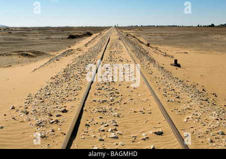Egypt, Upper Egypt, Libyan Desert, Kharga Oasis, Baris-Kharga railway line Stock Photo