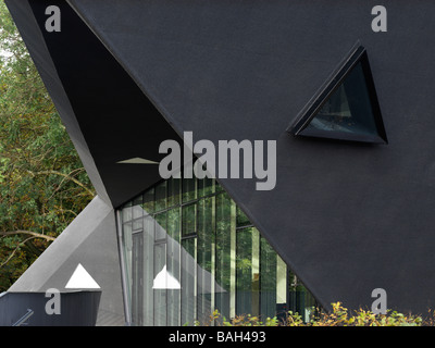 MAGGIES CENTRE, ZAHA HADID, KIRKCALDY, UNITED KINGDOM Stock Photo