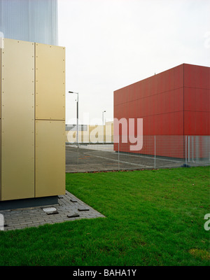 Jks Workshop, Clydebank, United Kingdom, Gordon Murray and Alan Dunlop Architects, Jks workshop cladding detail. Stock Photo