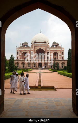 Tomb of Emperor Humayun (Humayuns tomb) seen from the West Gate. Delhi, India. Stock Photo