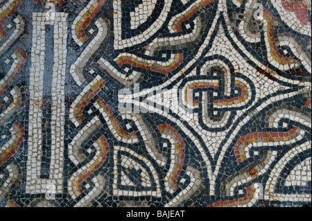 detail of a Roman mosaic in a Roman town house in Dorchester Stock Photo