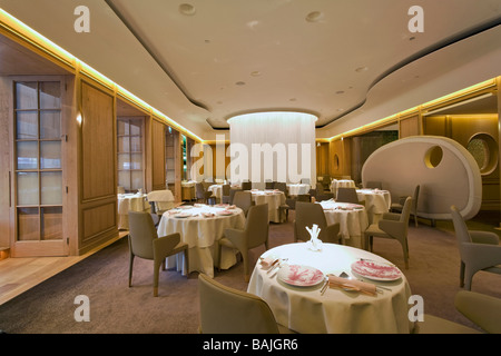 Alain Ducasse Restaurant, London, United Kingdom, Patrick Jouin, Alain ducasse restaurant main interior. Stock Photo