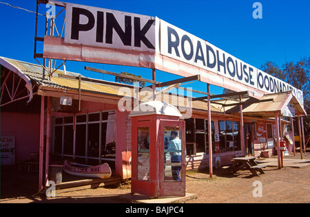 Pink Roadhouse on the isolated Oodnadatta Track South Australian Outback, Australia Stock Photo