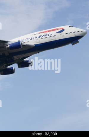 BA British Airways Boeing 747 jumbo jet taking off Stock Photo