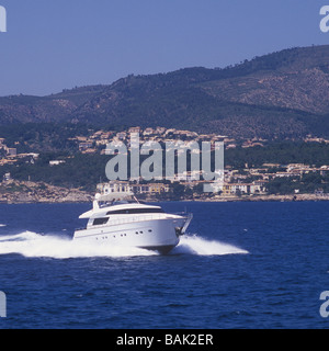 Sanlorenzo SL72 (22 mtrs) luxury superyacht under power near Puerto Portals Marina, South West Mallorca. Stock Photo