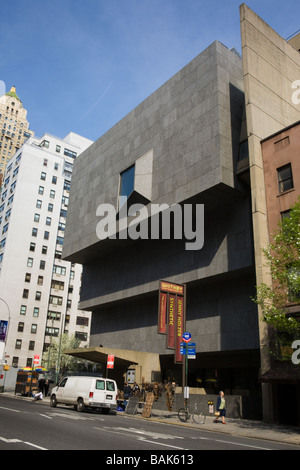 WHITNEY MUSEUM, NEW YORK. Architect: MARCEL BREUER Stock Photo - Alamy