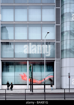 wellcome trust gibbs building   wide view of 2008 wellcome trust window installation Stock Photo