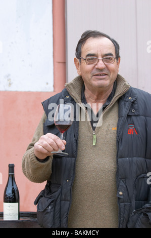 Pierre Giraud owner domaine giraud chateauneuf du pape rhone france Stock Photo