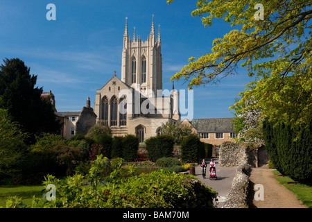 view of St James / St Edmundsbury Cathedral seen from the Abbey Gardens at Bury St Edmunds, Suffolk, UK in 2009 Stock Photo