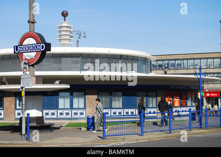 Southgate Tube station Art Deco Charles Holden Stock Photo