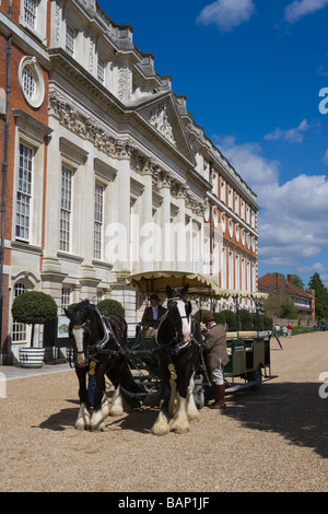 Hampton Court Royal Palace England Henry VIII Park Stock Photo