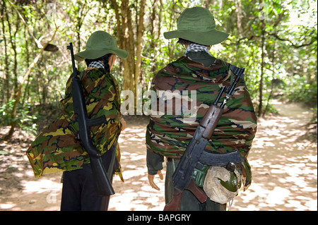 Mannequins displaying typical Viet Cong Combat Clothing, Weapons and Equipment. Cu Chi Tunnel Complex, Ho Chi Minh City, Vietnam Stock Photo