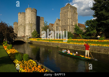 River punting on the Stour. Westgate Gardens. Canterbury, Kent, England, United Kingdom Stock Photo