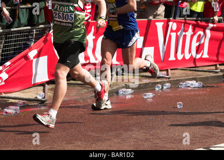 Discarded drinks bottles - London Marathon 2009. Stock Photo