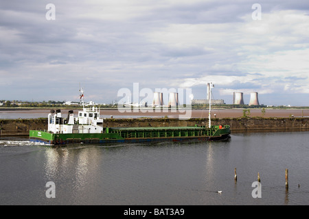 Barge on the Manchester Ship Canal, Fiddlers Ferry, UK Stock Photo