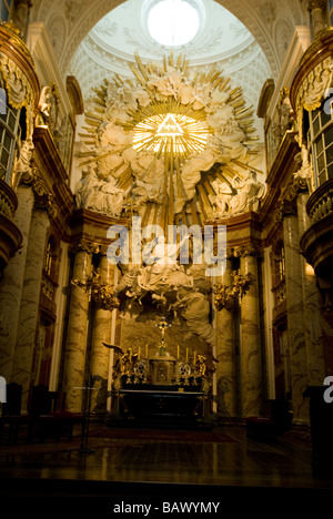 Altar at the Karlskirche, Vienna. The interior of the Karlskirche, Vienna. Designed in 1713 by J.B Fishcher Von Erlach Stock Photo