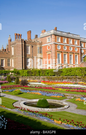 The Pond Gardens Hampton Court Palace London England Stock Photo