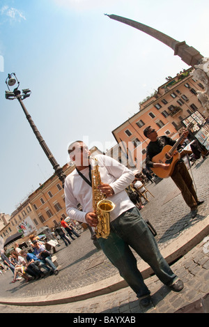 Street buskers in Rome, Italy Stock Photo - Alamy