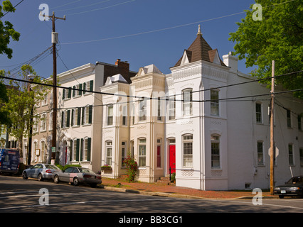 ALEXANDRIA VIRGINIA USA Historic houses on Queen Street in Old Town Stock Photo