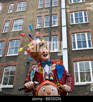 Professor Crump in the grounds of St Pauls Church in Covent Garden in London.  Photo by Gordon Scammell Stock Photo