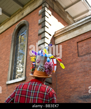 Professor Crump in the grounds of St Pauls Church in Covent Garden in London.  Photo by Gordon Scammell Stock Photo