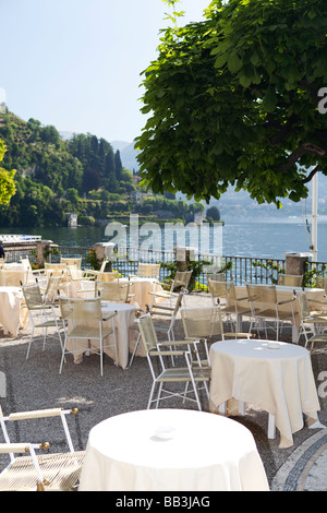 LAKEFRONT TERRACE AT VILLA D'ESTE HOTEL IN CERNOBBIO, LAKE COMO, ITALY Stock Photo