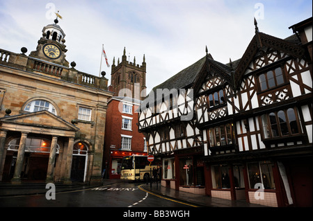 VIEW OF THE BUTTER CROSS FROM BROAD STREET IN LUDLOW SHROPSHIRE UK Stock Photo