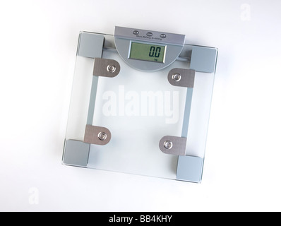 digital weighing scales that have electrode sensors to determine fat content Stock Photo