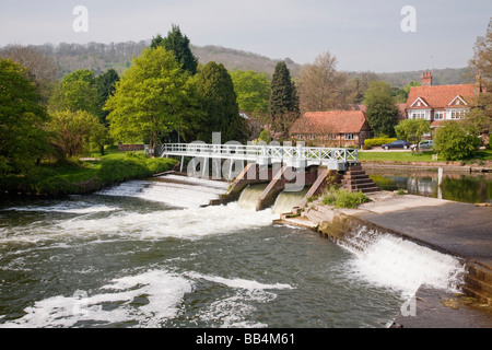 Weir on the River Thames at Goring Oxfordshire Uk Stock Photo