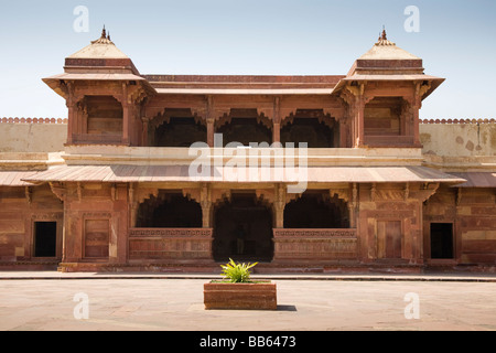 Jodha Bai Mahal (Jodha Bai's Palace), Fatehpur Sikri, Agra District ...