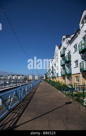 Modern Housing Apartments And Promenade In The Redeveloped Carrickfergus Bb652x 