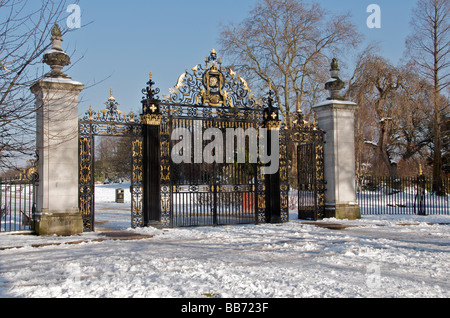 Jubilee Gate in winter entrance to Queen Mary's Garden Inner Circle Regents Park London England UK Stock Photo