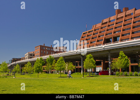 WASHINGTON DC USA Georgetown Waterfront Park and elevated Whitehurst Freeway in Georgetown Stock Photo