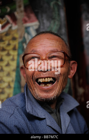 An elderly chinese man in Quanzhou, Fujian, China. 2009 Stock Photo