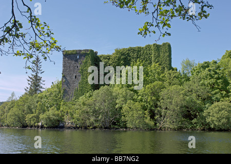 Ardchonnell Castle Loch Awe near Portinnisherrich Argyll and Bute Scotland June 2008 Stock Photo