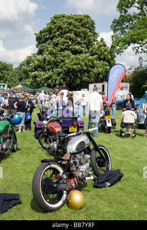 Crowds of people at the Wallingford Classic car and motorcycle rally, Wallingford, Oxfordshire, UK Stock Photo