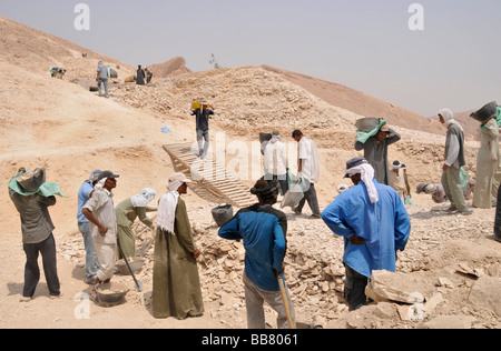 Egypt archaeology digging up excavation treasure seeker Stock Photo