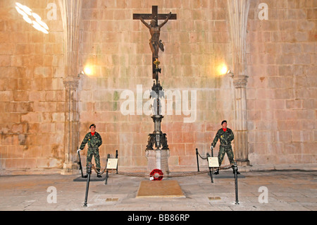 Cenotaph, Mosteiro de Santa Maria da Vitória, Batalha Monastery, Batalha, Central Portugal, Portugal, Europe Stock Photo